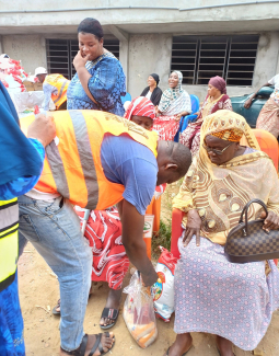 Distribution de vivres et de non-vivres à Abobo Bois Sec – 07 mars 2026