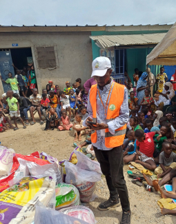 Distribution de vivres et de non-vivres à Abobo Bois Sec – 07 mars 2026