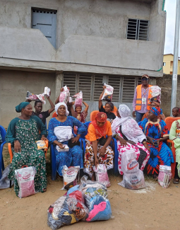 Distribution de vivres et de non-vivres à Abobo Bois Sec – 07 mars 2026