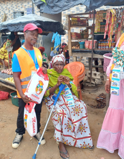 Mois d’Amour et de Partage : BEI aux côtés de 120 enfants à Abobo Kennedy