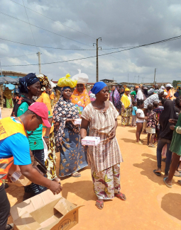 Mois d’Amour et de Partage : BEI aux côtés de 120 enfants à Abobo Kennedy