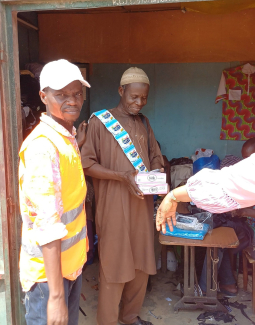 Mois d’Amour et de Partage : BEI aux côtés de 120 enfants à Abobo Kennedy
